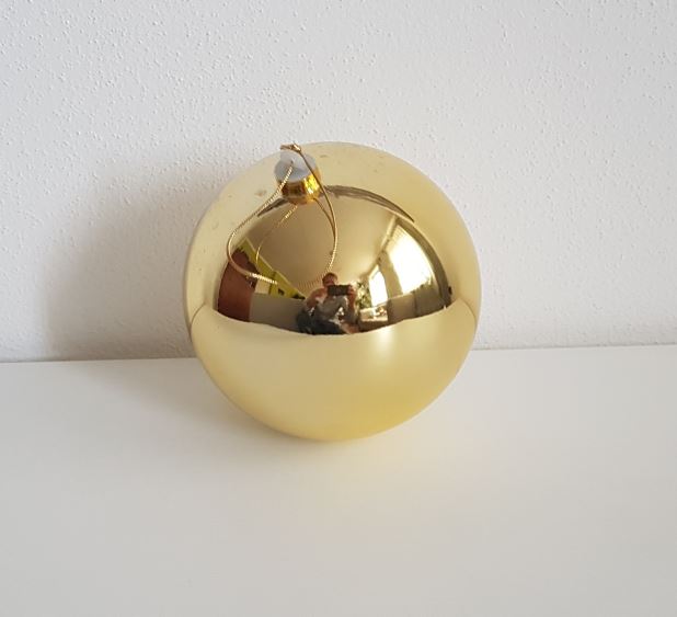 Vánoční koule zlatá 15cm