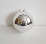 Vánoční venkovní koule - baňka stříbrná 15cm